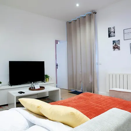 Appartamento Warm 2 Bedrooms - C38 Parigi