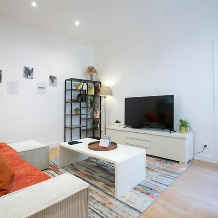 Appartamento Warm 2 Bedrooms - C38